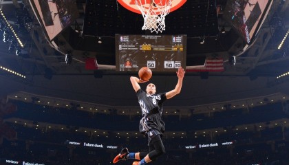 开云体育平台-风云突变！深圳男篮调整名单备战NBA总决赛，那不勒斯窗口期手感冰凉，曼联关键时刻造点机会